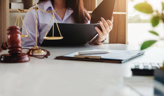 اسامی وکلای زن باقرشهر